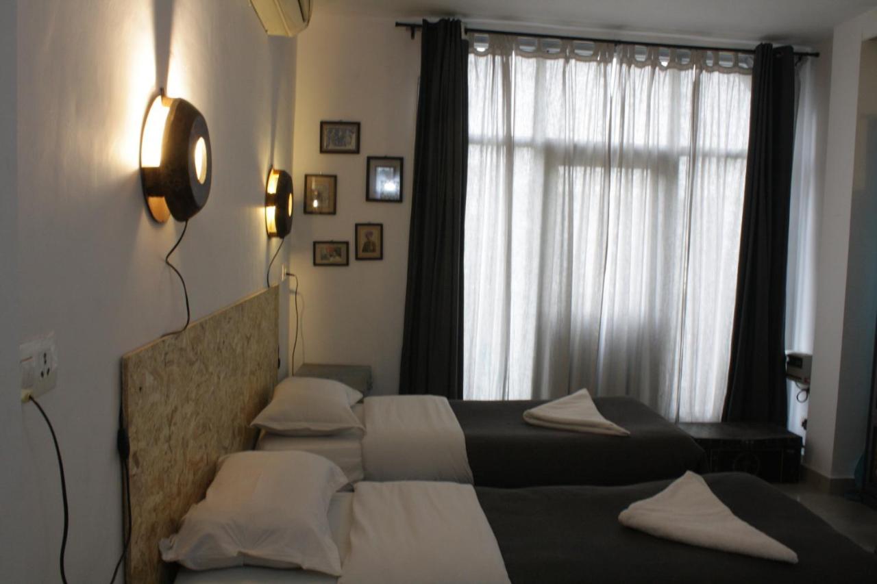 Bed & Chai Guesthouse New Delhi Exterior photo